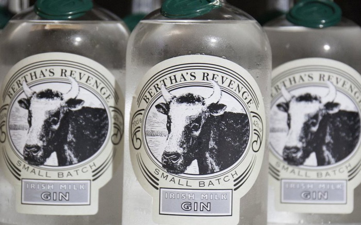 Wär hätte das gedacht? Ein Gin der als Nebenprodukt von Käse entsteht. (Bild Ballyvolane House Spirits)