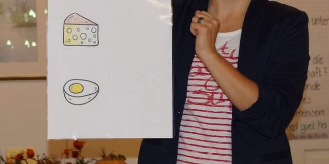 Manuela Isenschmid lieferte am Bäuerinnentreff in Lupfig Hintergrundwissen zu Ernährungstrends. (Bild Ruth Aerni)