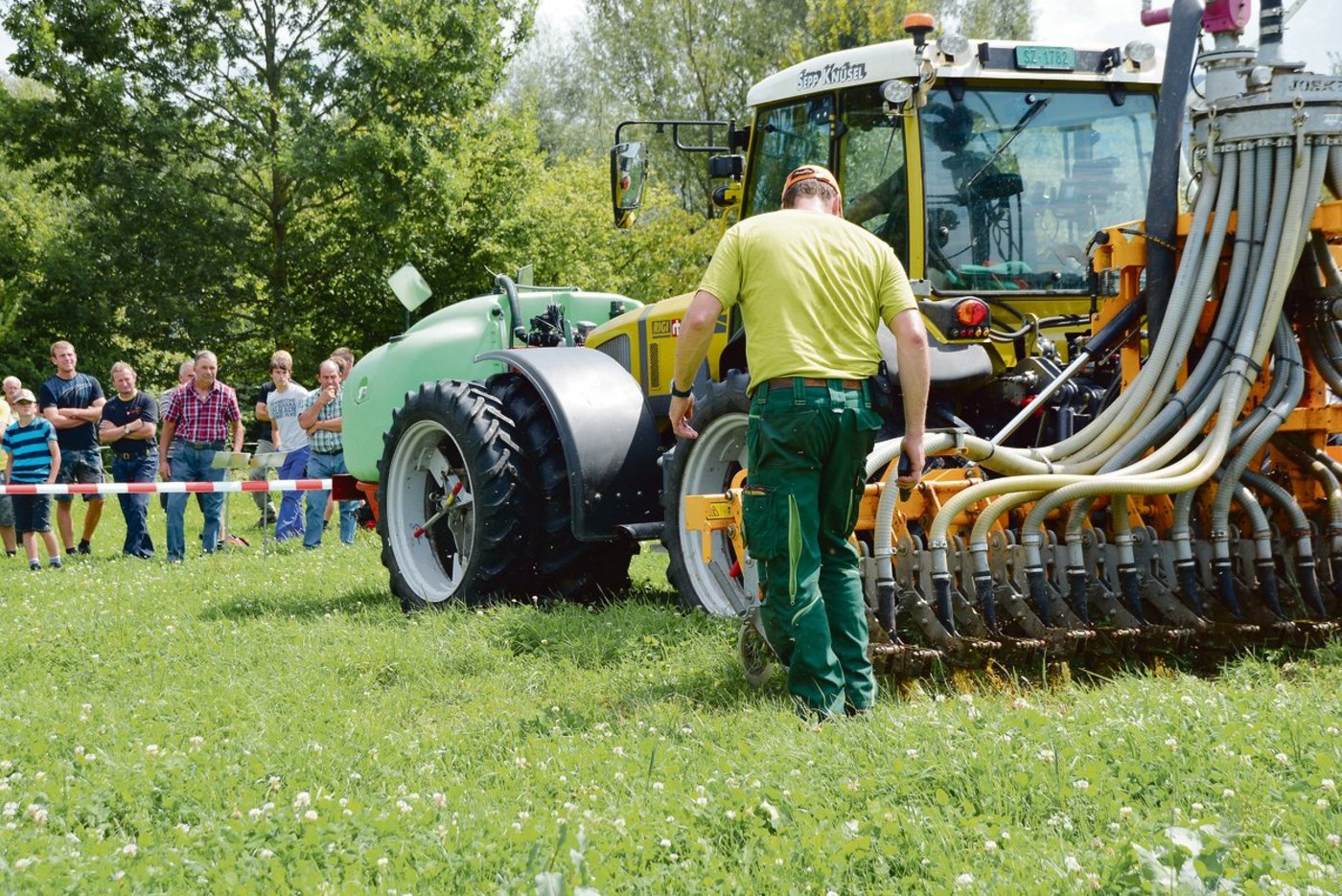 Maschinendemo in Zug: Am 24. März 2021 soll es einen Praxistag in Hohenrain geben.(Bild aem)