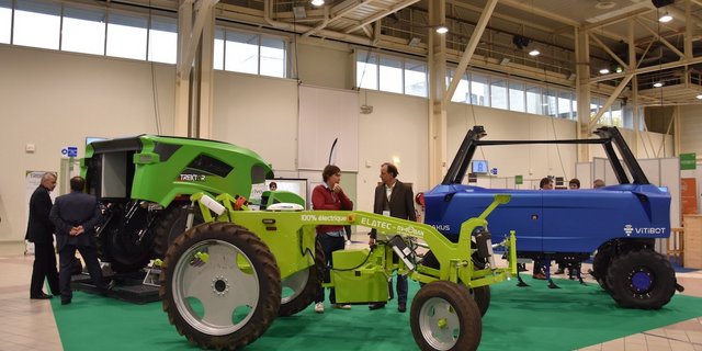 Am internationalen Agrarroboterforum (Fira) in Toulouse, Frankreich wurden viele selbstständig arbeitende Roboter ausgestellt. (Bilder noe)