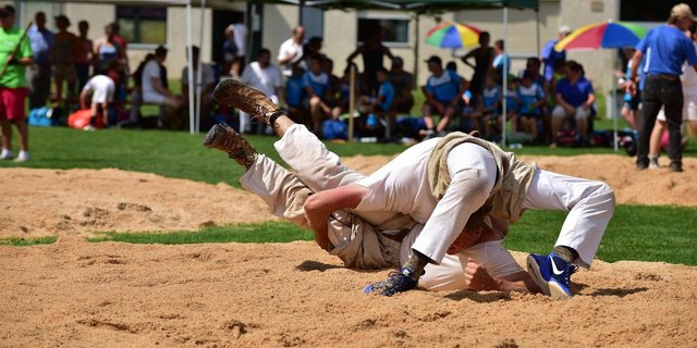 2021 gibt es höchstens zwei Innerschweizer Schwingfeste. (Symbolbild PIxabay)