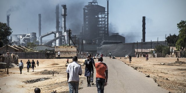Mit der Annahme der Konzernverantwortungs-Initiative hätten Firmen wie Glencore für Skandale wie bei der Kupfermine in Sambia nach Schweizer Recht haften müssen. (Bild Keystone/Kadir van Lohuizen) 