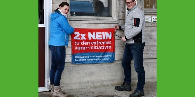 Anna Kreis vom VTL und Nationalrat Manuel Strupler sind an der Spitze des Thurgauer Komitees, das für ein zweifaches Nein zu den Pflanzenschutzinitiativen wirbt. (Bild Daniel Thür, VTL)