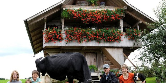 Wyss Rudolph Haiti und ihre Familie Wyss. (Bild Holstein Switzerland/KeLeKi)