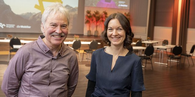 2020 gehörten zu den Nominierten auch Georges Wenger und Carmen Bezençon von Gantrisch Goldkorn. (Bild Prix Montagne)