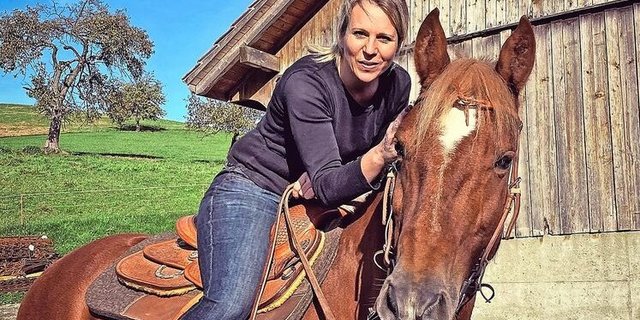 Legende bis zu Zweizeilig möglich Legende Legende Legende Legende Legende Legende Legende Legende Legende