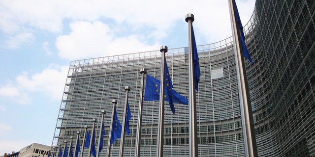 Die EU-Kommission in Brüssel klagt. (Bild lid/ji)