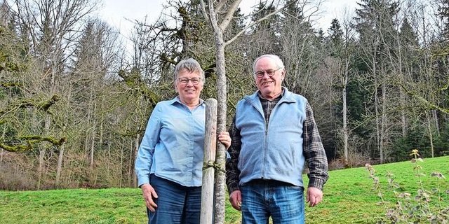 Therese und Ueli Schüpbach aus Freimettigen hoffen, dass die junge Generation in Zukunft mehr für ihre Produkte erhalten. Gleichzeitig wünschen sie sich, dass die Bürokratie in der Landwirtschaft weniger wird.  