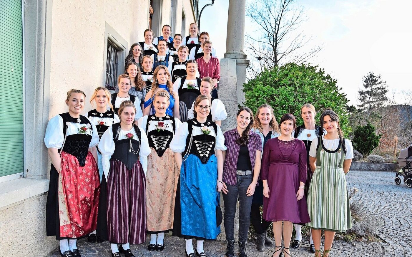 Zahlreiche Frauen aus dem ganzen Kanton Bern reisten an, um ihre Fachausweise entgegenzunehmen. 