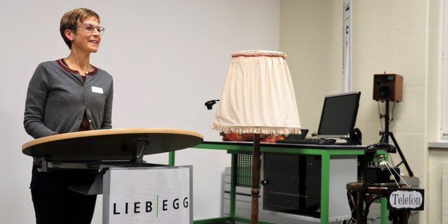 Lisa Vogt, Leiterin der bäuerlich-hauswirtschaftlichen Lehrgänge am LZ Liebegg, ist seit 15 Jahren eine feste Grösse an der Bäuerinnenschule in Gränichen. (Bild Ruth Aerni)