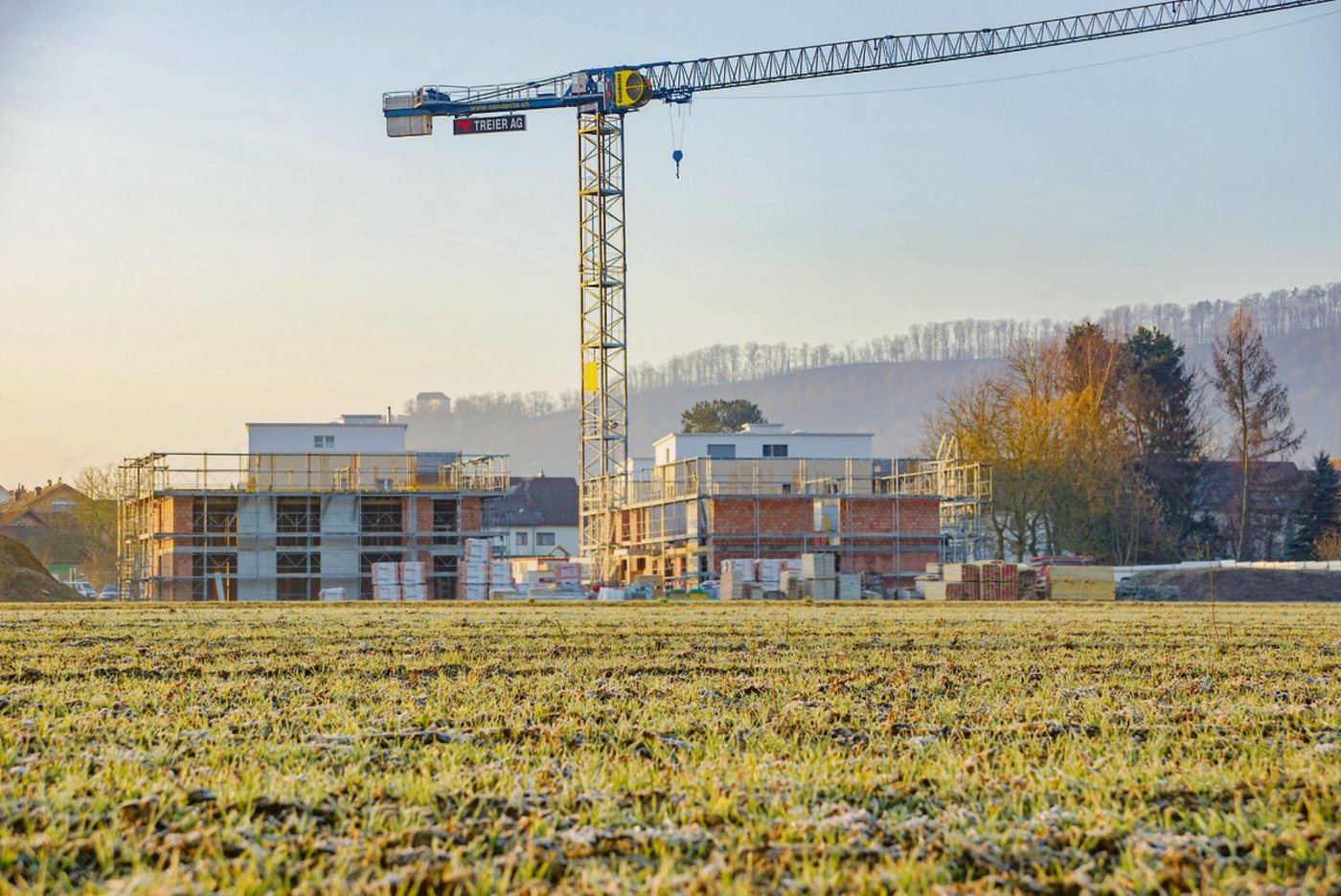 Fruchtfolgeflächen könnten auch beim Gegenvorschlag weiter überbaut werden. Das stört die Initianten der Luzerner Kulturlandschaftsinitiativen. Diese werden nicht zurückgezogen.(Symbolbild BauZ)