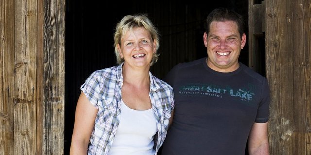 Esther Baumann und Lukas Vock führen den Wendelinhof. Ihre Hühner ... (nächste Bild, Bilder: zVg)
