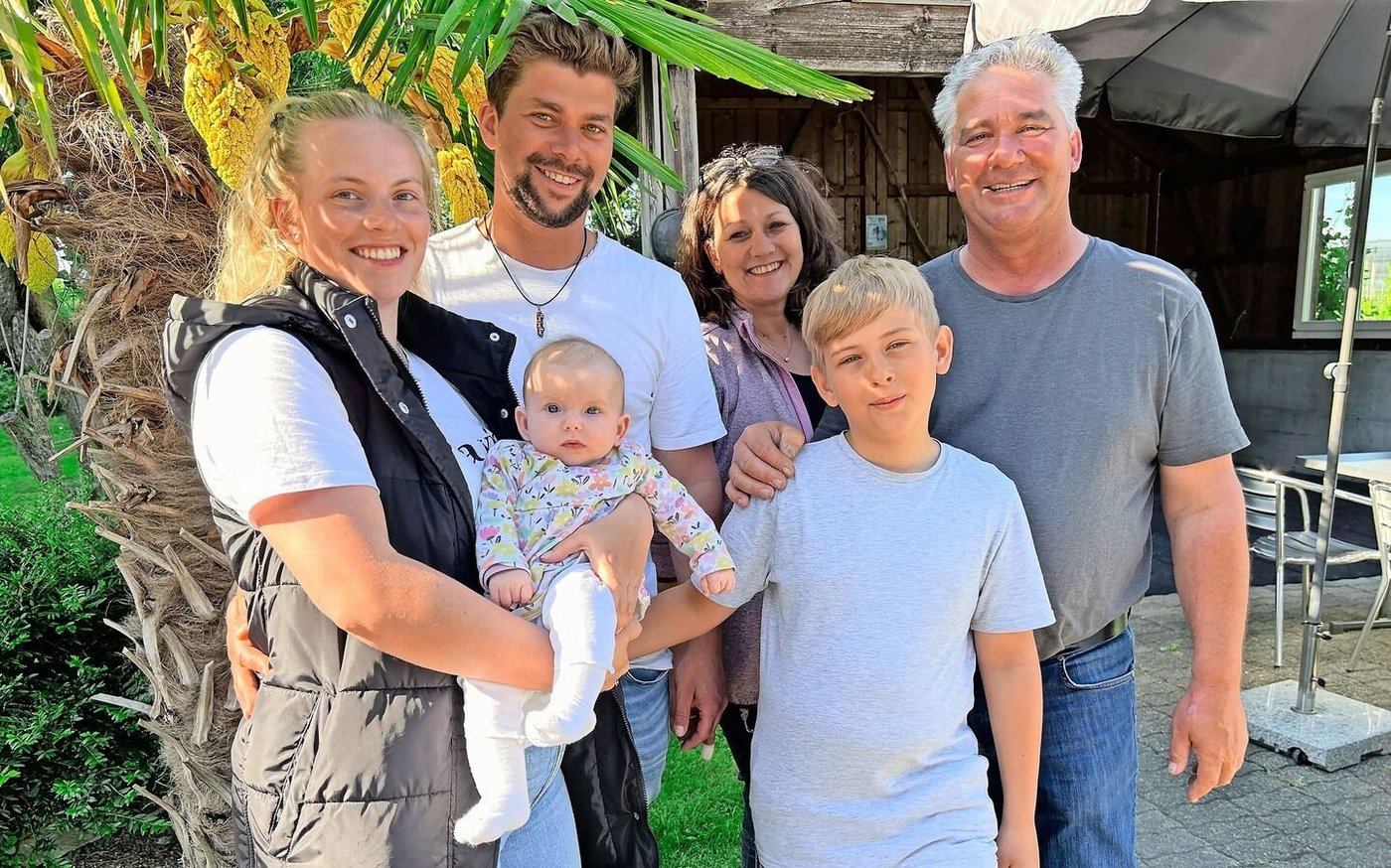 Generationengemeinschaft: Angela mit Alea, Ralph Wehrle, Manuela Wehrle, Nevin und Urs Wehrle. Mailo war im Training und fehlt auf dem Bild (v. l.). 