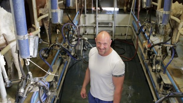 Zuerst überlegte sich Stefan Burkhalter noch, Zimmermann oder Metzger zu lernen. Irgendwann machte es aber plötzlich ‹klick› im Kopf und er wurde Bauer. (Bilder Flavian Cajacob) 