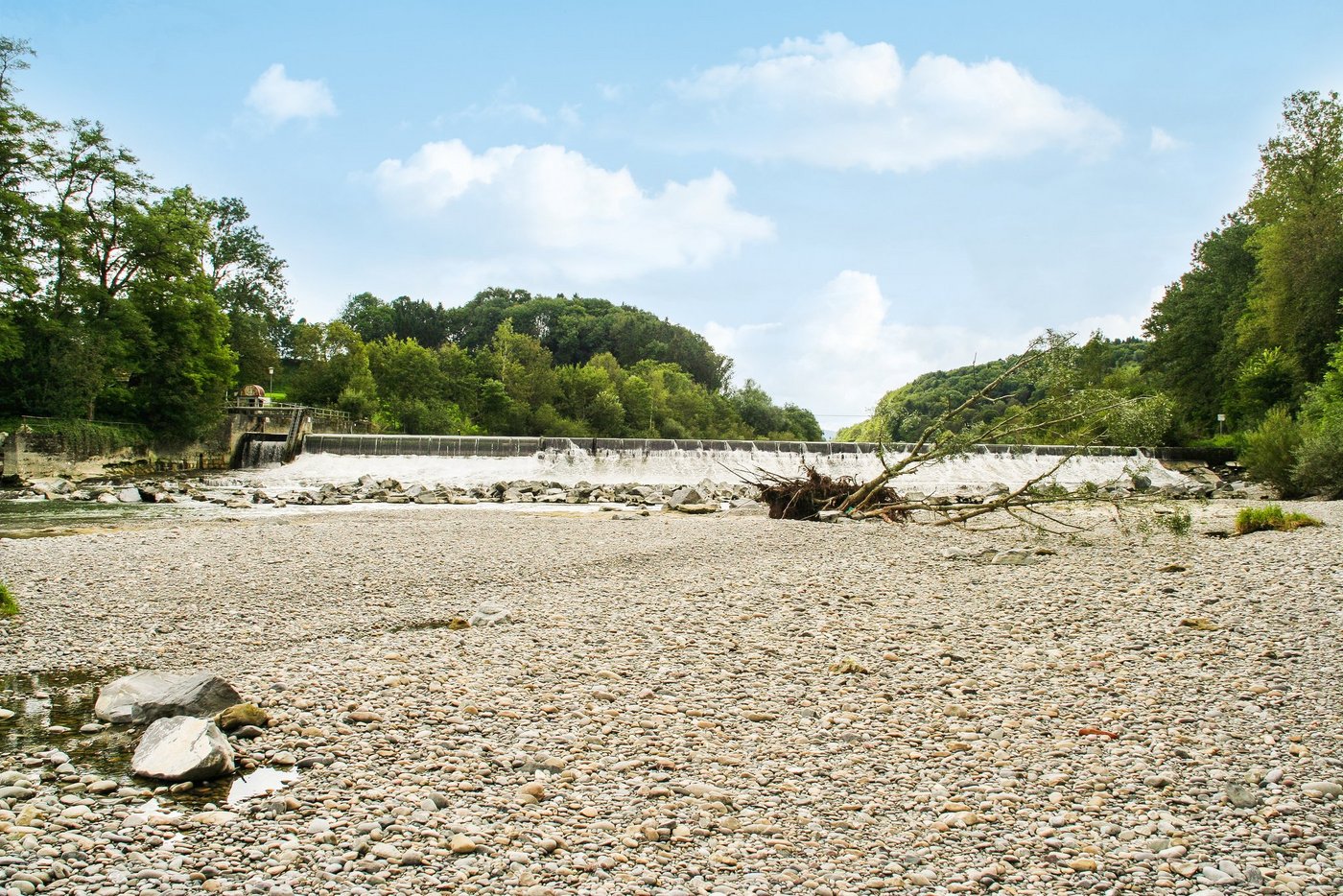 In Trockenzeiten fehlt das Wasser für Fische, Wasserkraft und Landwirtschaft. (Bild Aqua Viva)