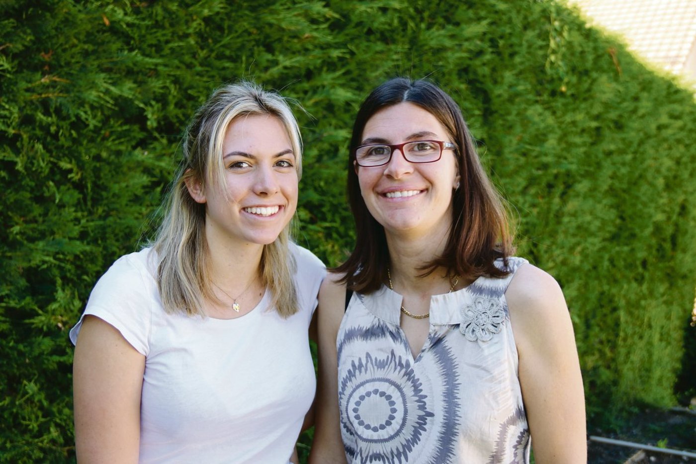 Die Auszubildende Pierina Rutz (l.) aus Winterthur ZH mit ihrer Lehrmeisterin Carole Cuérel Weber harmonieren prächtig, und das seit elf Monaten.(Bild Benildis Bentolila)