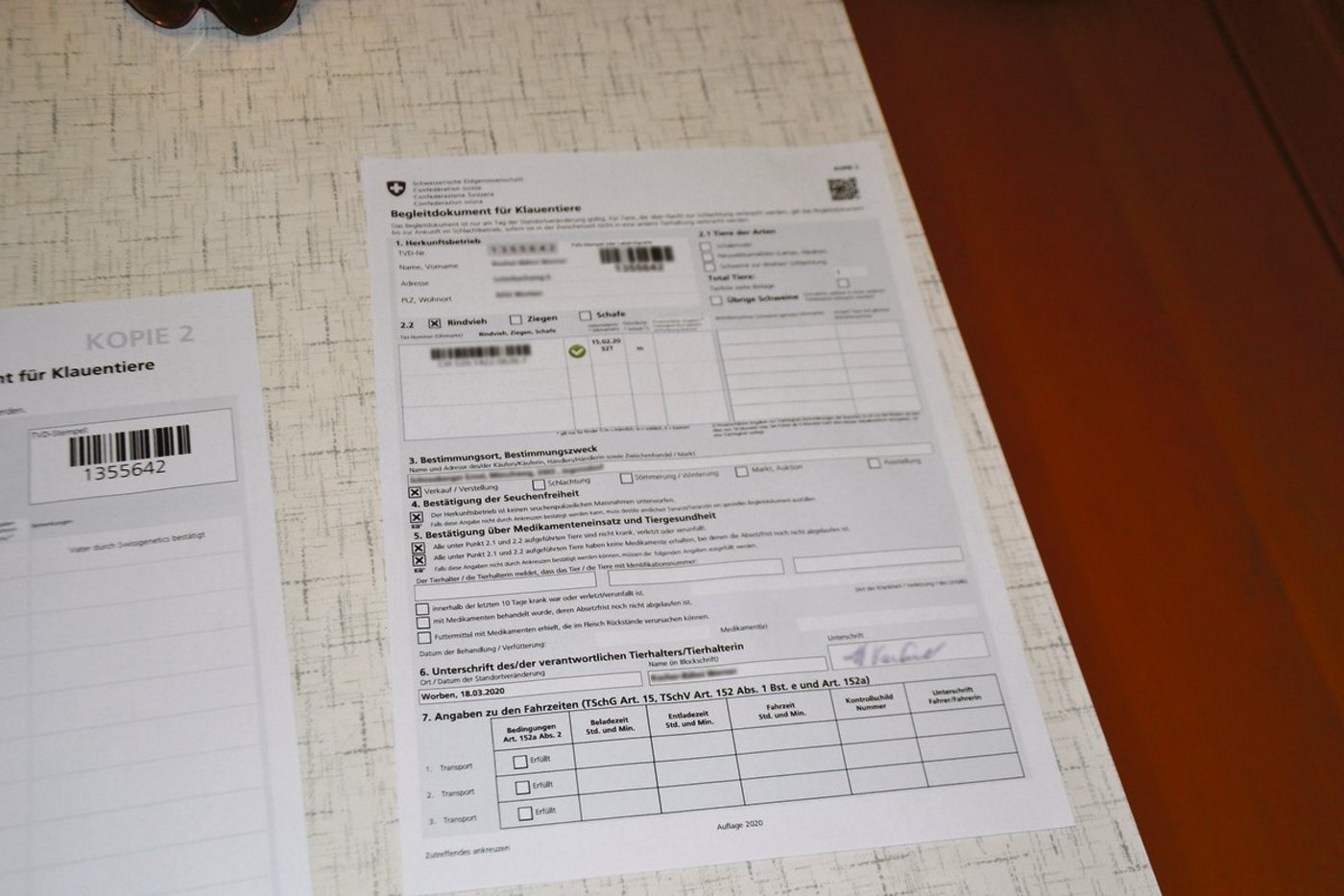 Für jedes gehandelte Tier braucht es Begleitdokumente. (Bild pf)