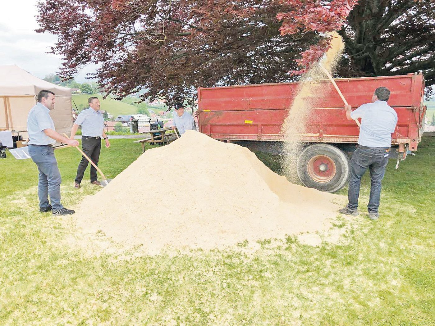 In Riggisberg wird das Sägemehl gar nicht erst abgeladen. Das OK sagt das Mittelländische ab. (Symbolbild OK Riggisberg)