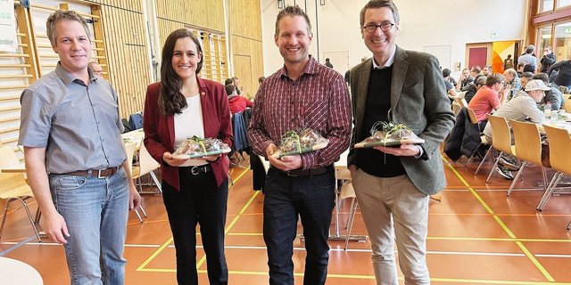 Der Gastgeber Marc Peter sorgte mit seinen Referenten Marionna Schlatter, Urs Wegmann und Peter Grünenfelder für eine spannende und kontroverse Wintertagung (v. l.).