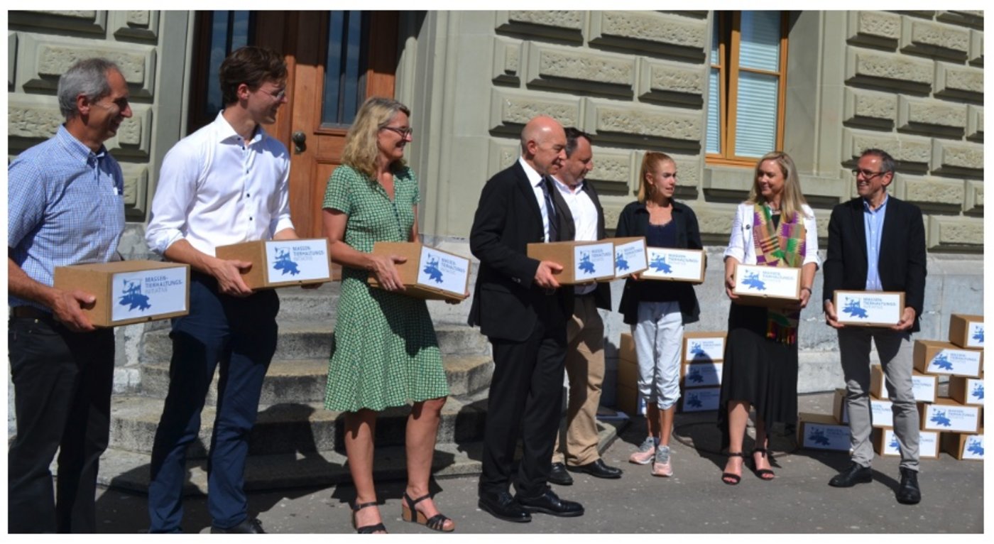 Einreichung der Massentierhaltungs-Initiative im September 2019. (Bild jsc)