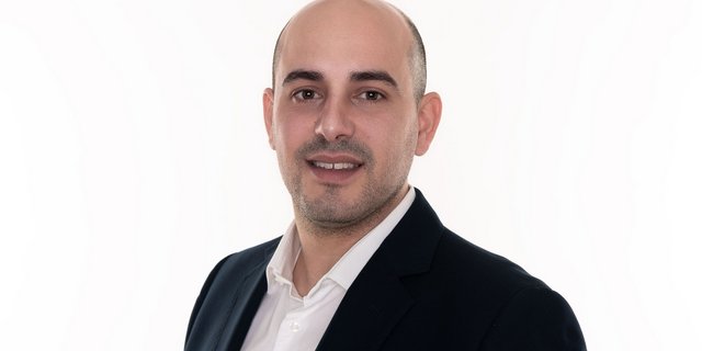 Hector Casal kennt die Kundschaft im Pferdemarkt. Er sagt, diese reagiere stark auf den Auftritt des Verkäufers eines Tieres. (Bild Hector Casal)