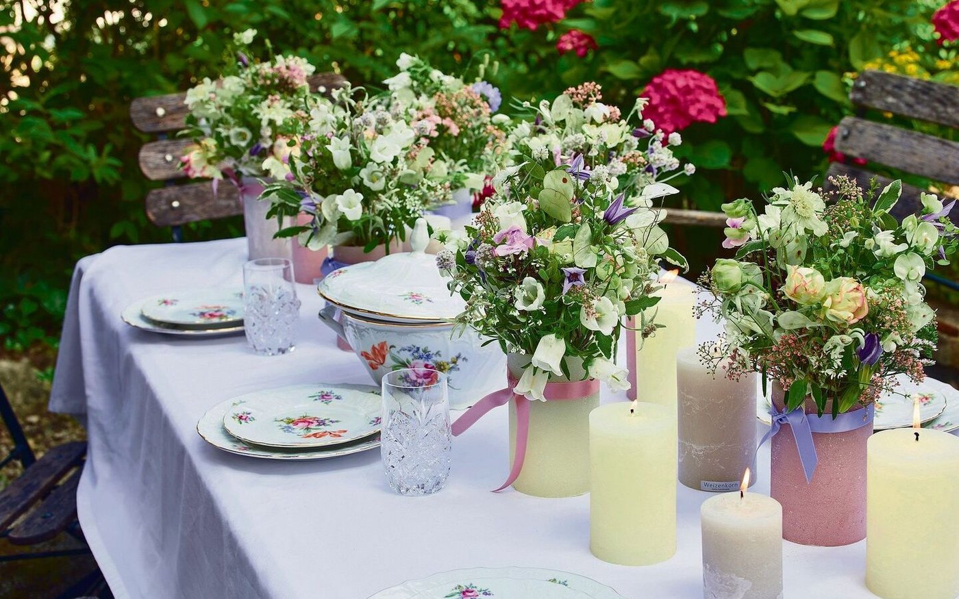 Hier würde man sich gerne hinsetzen: Diese Blumendeko stammt von Ondrej Vystrcil.