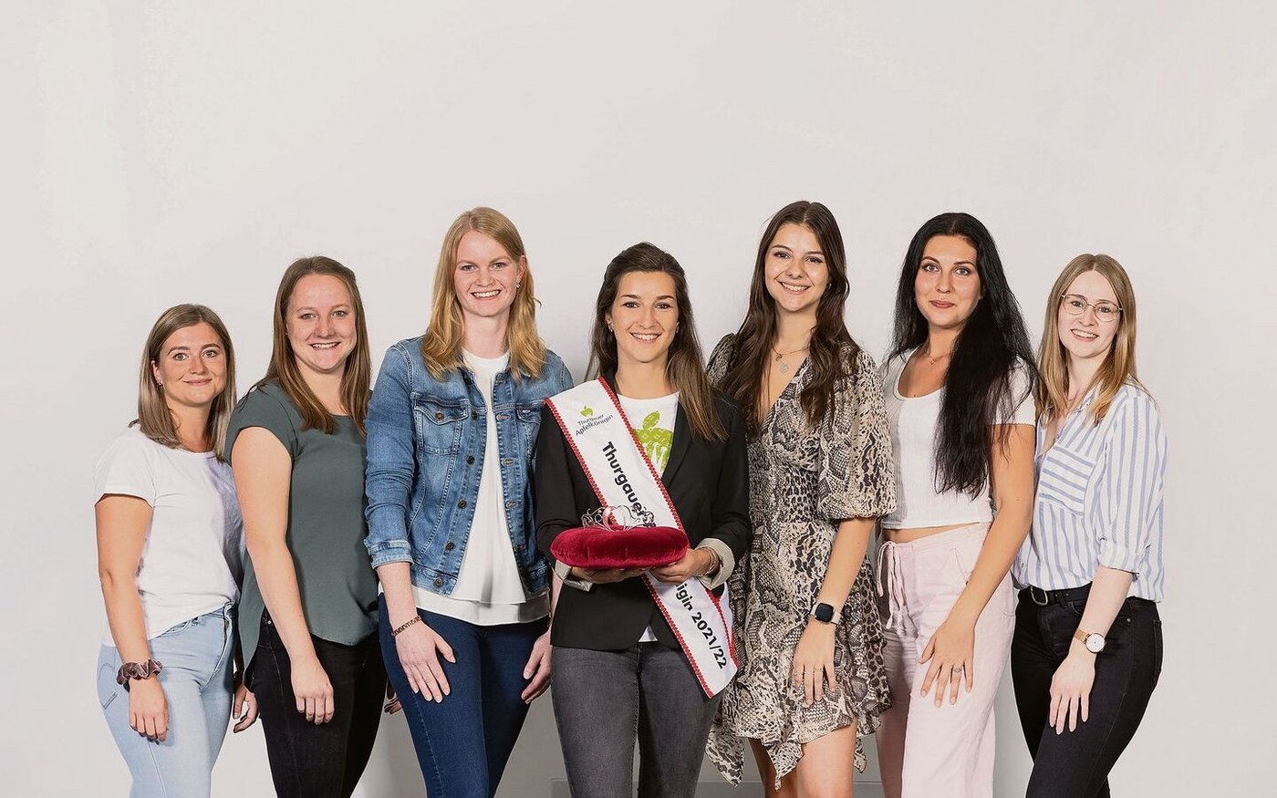 Eine der sechs Finalistinnen wird am 1. Oktober zur Nachfolgerin von Katja Stadler (Mitte) gewählt.