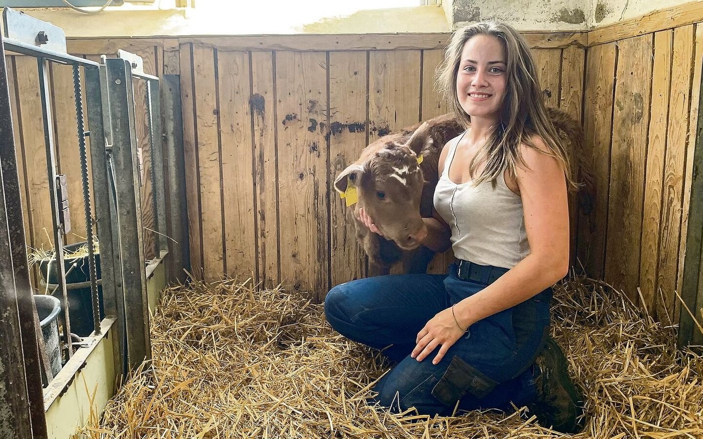 Tamara Kirchmeier absolviert ihre ersten beiden Lehrjahre auf dem Birkenhof in Märstetten TG. Sie ist 17 Jahre alt.