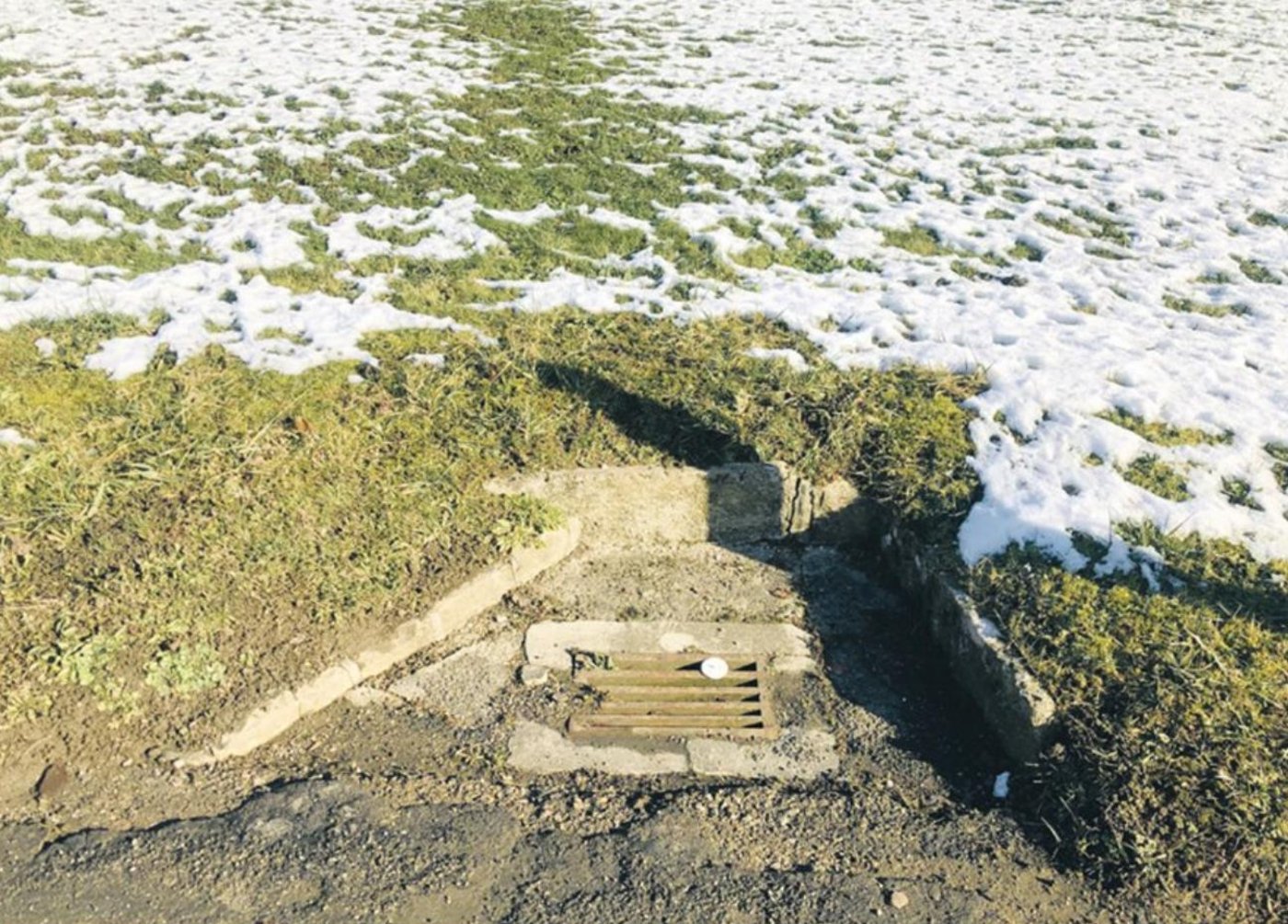 Wasserschächte bilden ein Risiko für die direkte Abschwemmung von Pflanzenschutzmitteln. (Bild Beat Lerch)