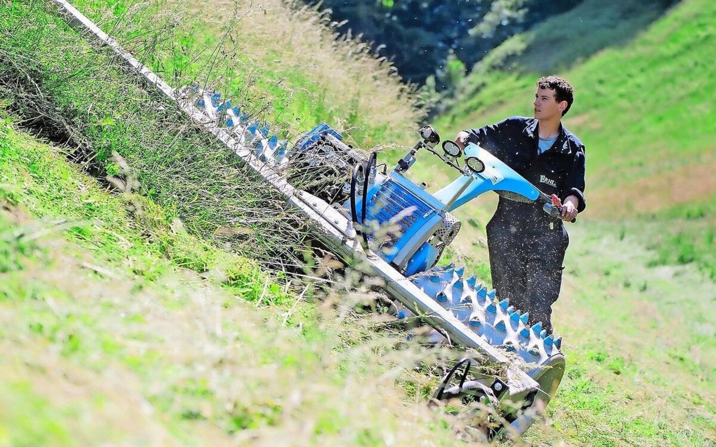 Mähen im Steilhang soll sich wieder lohnen.