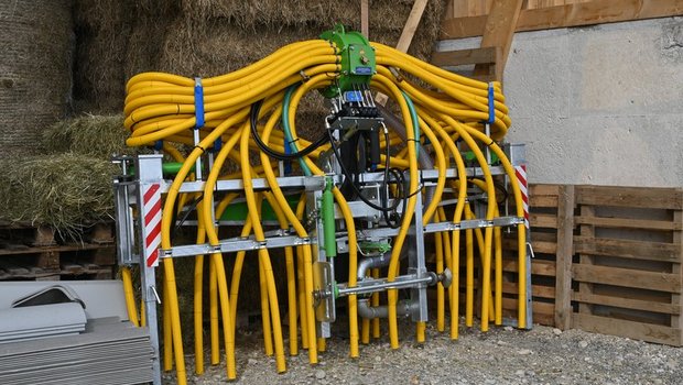 Organisatorische Massnahmen wie etwa die Wahl des richtigen Zeitpunktes und die Berücksichtigung des Stickstoffbedarfs der Kultur sollen die Ausbringung mit emissionsmindernden Verfahren ergänzen, so die Vollzugshilfe. (Bild BauZ)