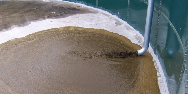 Gülle kann man nicht nur zum Düngen verwenden. Das beweist ein ganz spezieller Diebstahl in Bayern. (Symbolbild Moehre1992)