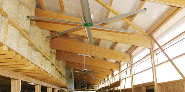 Decken-Ventilatoren sind leise und wartungsarm. (Bild Amagosa)