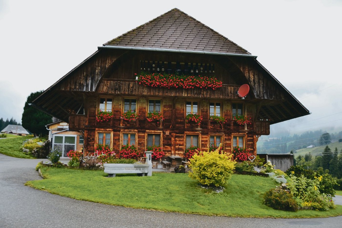 Wenn mehrere Wohnungen auf dem Betrieb vorhanden sind, steigt der Ertragswert deutlich an.(Bild Peter Fankhauser)