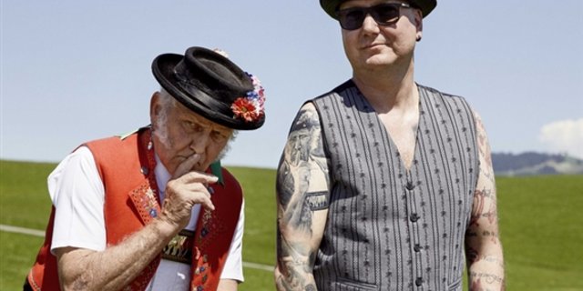 Der schweigende Senn Albert ist eine bekannte Werbefigur für Appenzeller Käse. So bekannt, dass ein Fan sich ihn kürzlich sogar tättowieren liess. (Bild Appenzeller Switzerland)