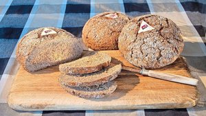 Während einem Jahr w Während einem Jahr wird das Walliser Mehl für das Walliser Roggenbrot AOP im Waadtland gemahlen. Das BLW erteilte dafür eine Sonderbewilligung.