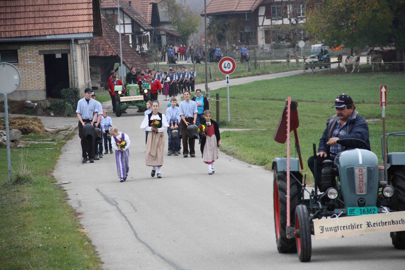 Die Jungtreichler Reichenbach eifern ihren grossen Vorbildern nach. (Bilder Andrea Wyss)