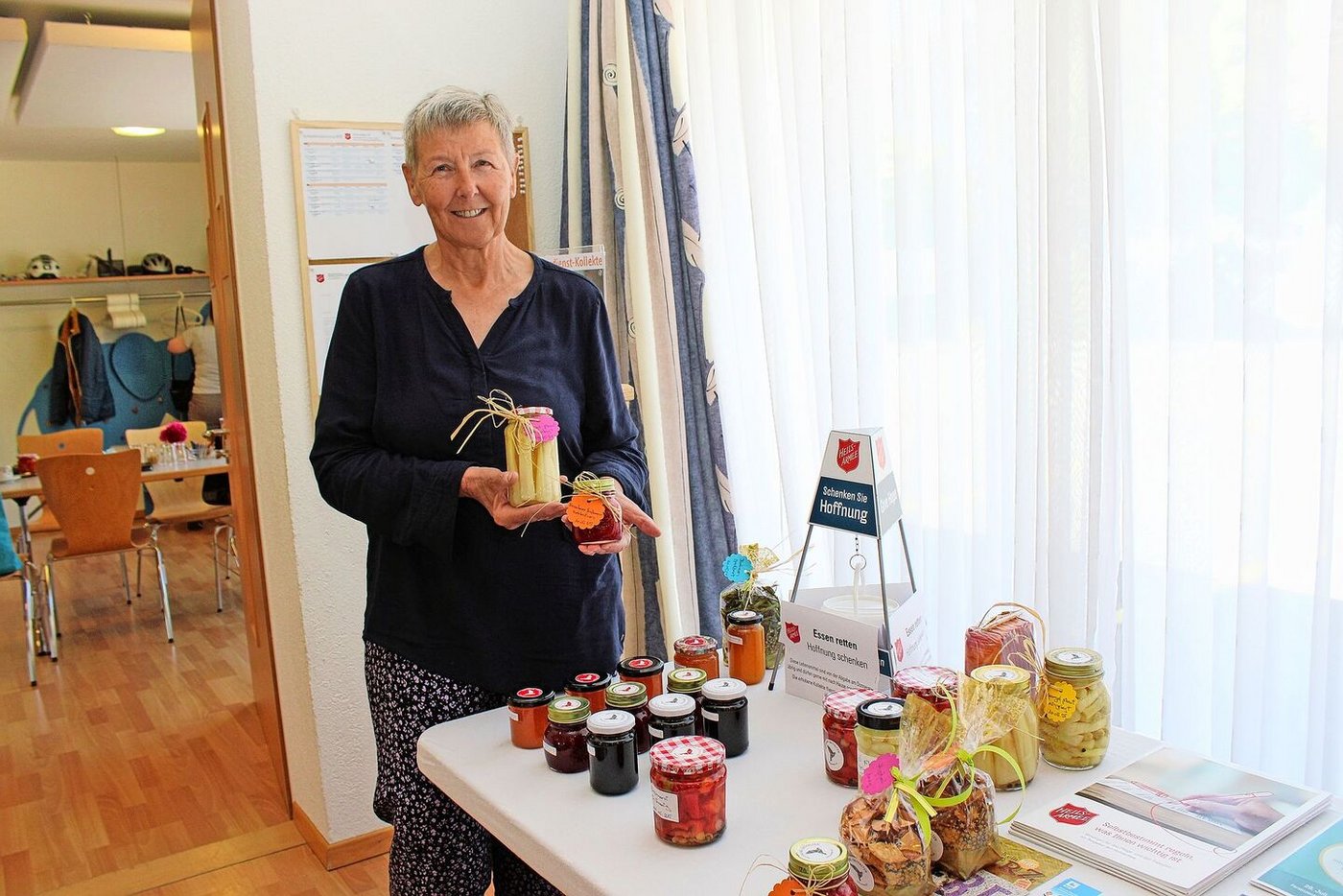 Nichts wird weggeworfen: Was nach der Verteilung der Lebensmittel übrig bleibt, verarbeitet Yvette Kohler zu haltbaren Produkten.