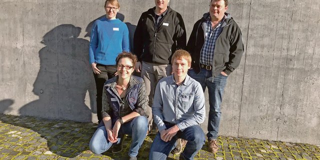 V. l. n. r.: Heidi Signer-Hasler, Lara Röthlisberger, Tagungsleiter Stefan Geissmann, Maxime Braillard und Jakob Bantli am 6. Fachtag Schafe und Ziegen am Plantahof in Landquart.(Bild Alexandra Stückelberger)