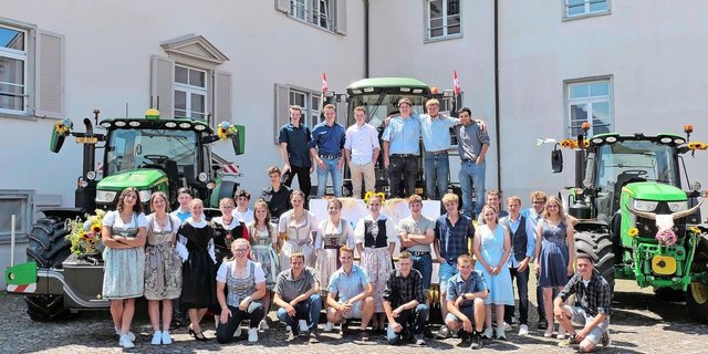Sie haben die Erstausbildung als Landwirt(in) EFZ erfolgreich abgeschlossen. 