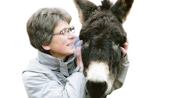 Edith Müller, aus Grasswil  ist Stiftungsratspräsidentin der eben ins Leben gerufenen Esel-Stiftung. (Bild zVg)