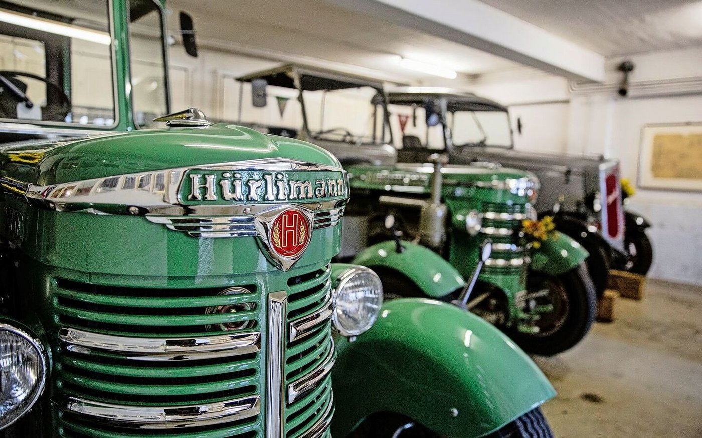 Ob wohl diese schön gepflegten Oldtimer seinerzeit auch vor Gericht gezogen wären und geklagt hätten?