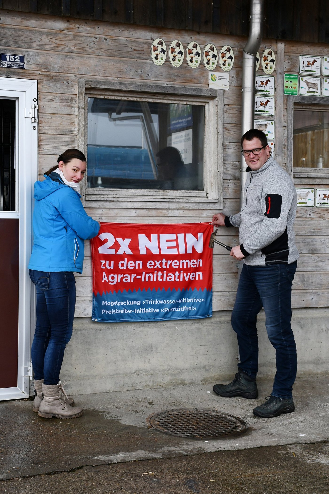 Anna Kreis vom VTL und Nationalrat Manuel Strupler sind an der Spitze des Thurgauer Komitees, das für ein zweifaches Nein zu den Pflanzenschutzinitiativen wirbt. (Bild Daniel Thür, VTL)