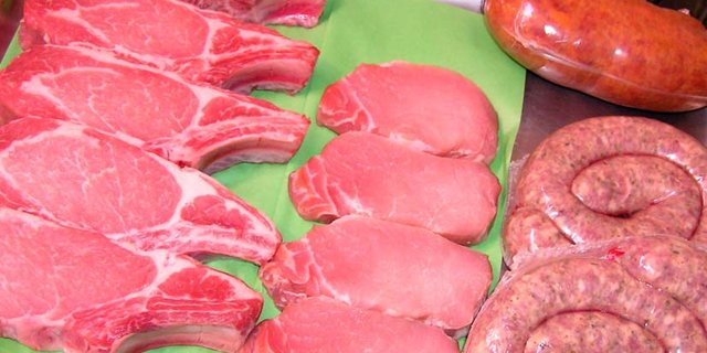 Ein fiktives Podiumsgespräch lieferte Argumente, die für einen Fleischkonsum von einheimischem Fleisch. (Bild lid)