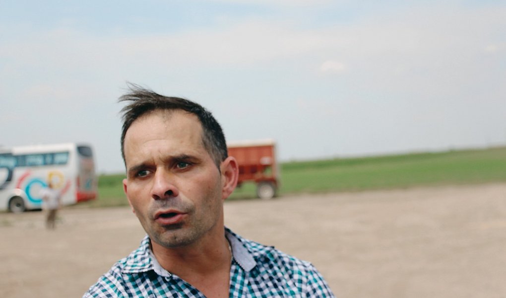 «Weil ich das Fleisch der Rinder vermarkte, gewinne ich 200 Dollar pro Tier.»Amilca Oberto, Rindermäster mit einem Feedlot (Fressplatz), Metzger und Fleischverkäufer in Careana, Argentinien.
