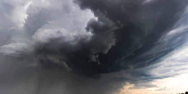 Am Sonntagabend ist mit heftigen Unwettern zu rechnen. (Bild Pixabay)