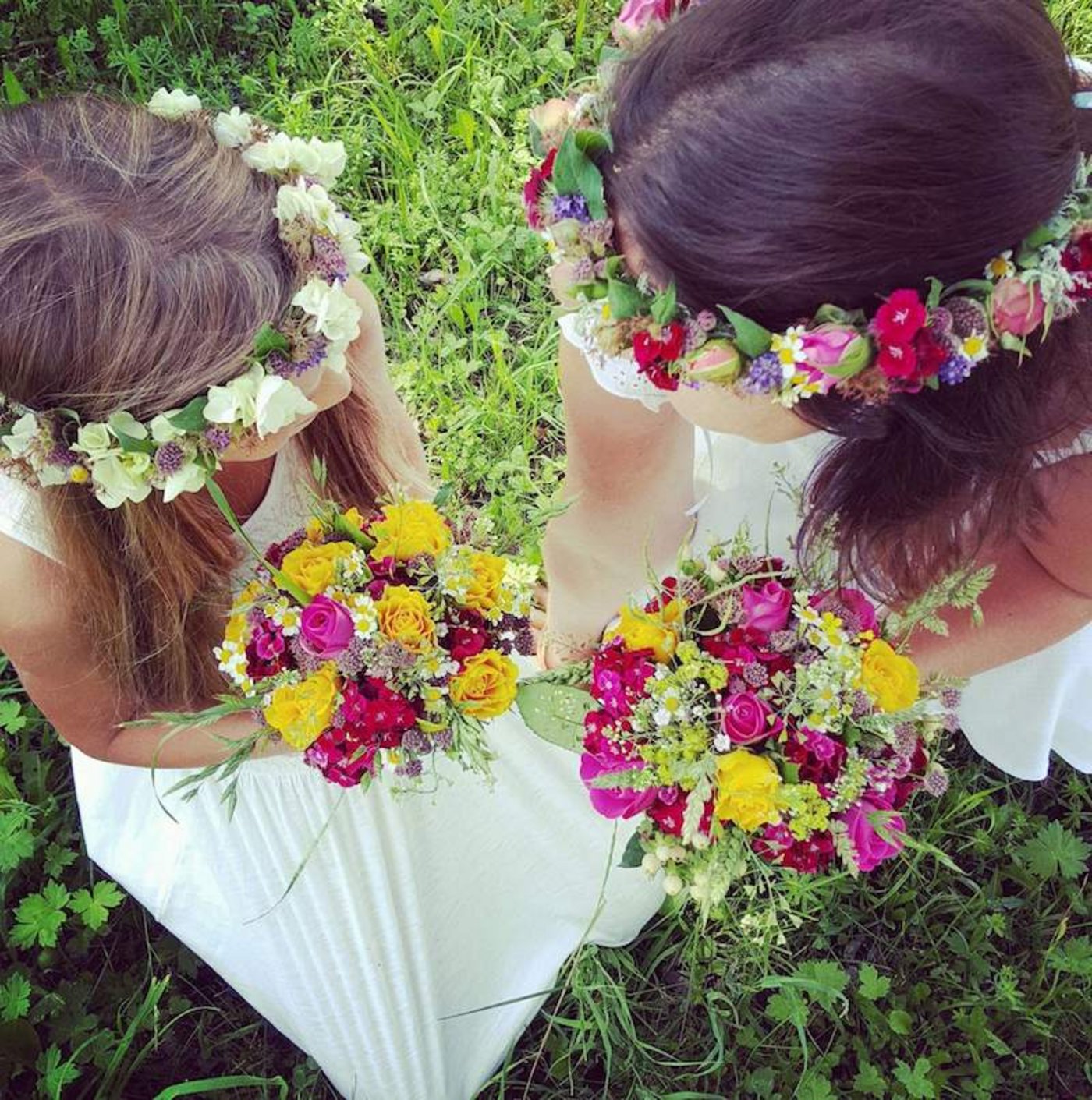 Blumenmädchen mit Blumenkränzchen im Haar. (Bild Tamara Schelling)