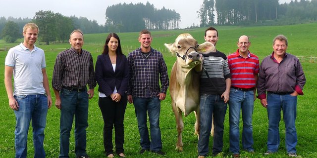 Die OK-Mitglieder unter Präsident Hugo Abt (2.v.l.) freuen sich auf die Horba im kommenden Jahr. (Bild Heinz Abegglen)