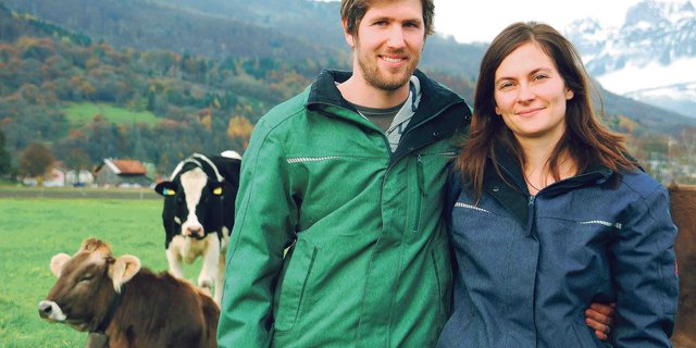 Michael und Vreni Spitz-Aemisegger  haben sich an der Landwirtschaftlichen Schule in Salez kennen und schätzen gelernt. Das Meisterdiplom durften sie vor einigen Wochen entgegennehmen. Jetzt sind sie beruflich und privat ein Paar. (Bild Ruth Bossert)
