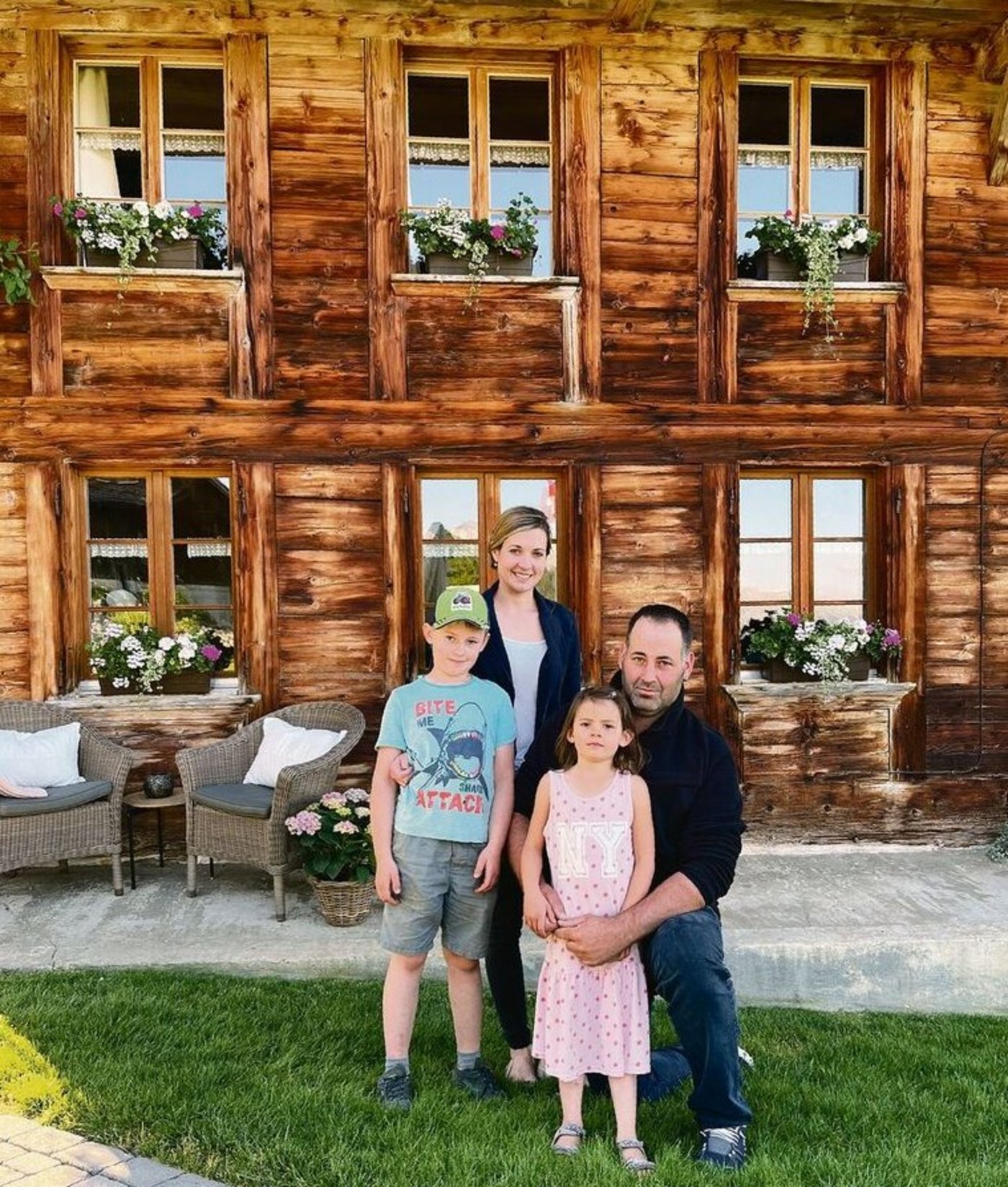 Nadja und Adrian Siegenthaler,mit Andri und Lorena.